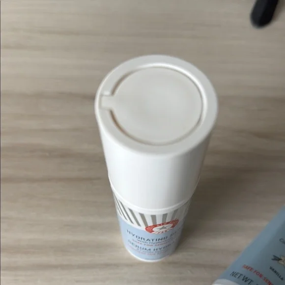 First Aid Beauty serum and crème - Picture 5 of 6